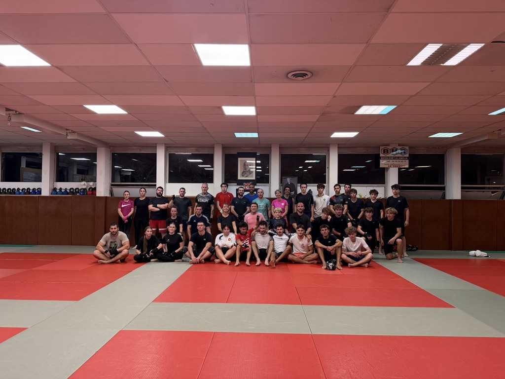 Photo de groupe Dojo Noyalais saison 2026-2027